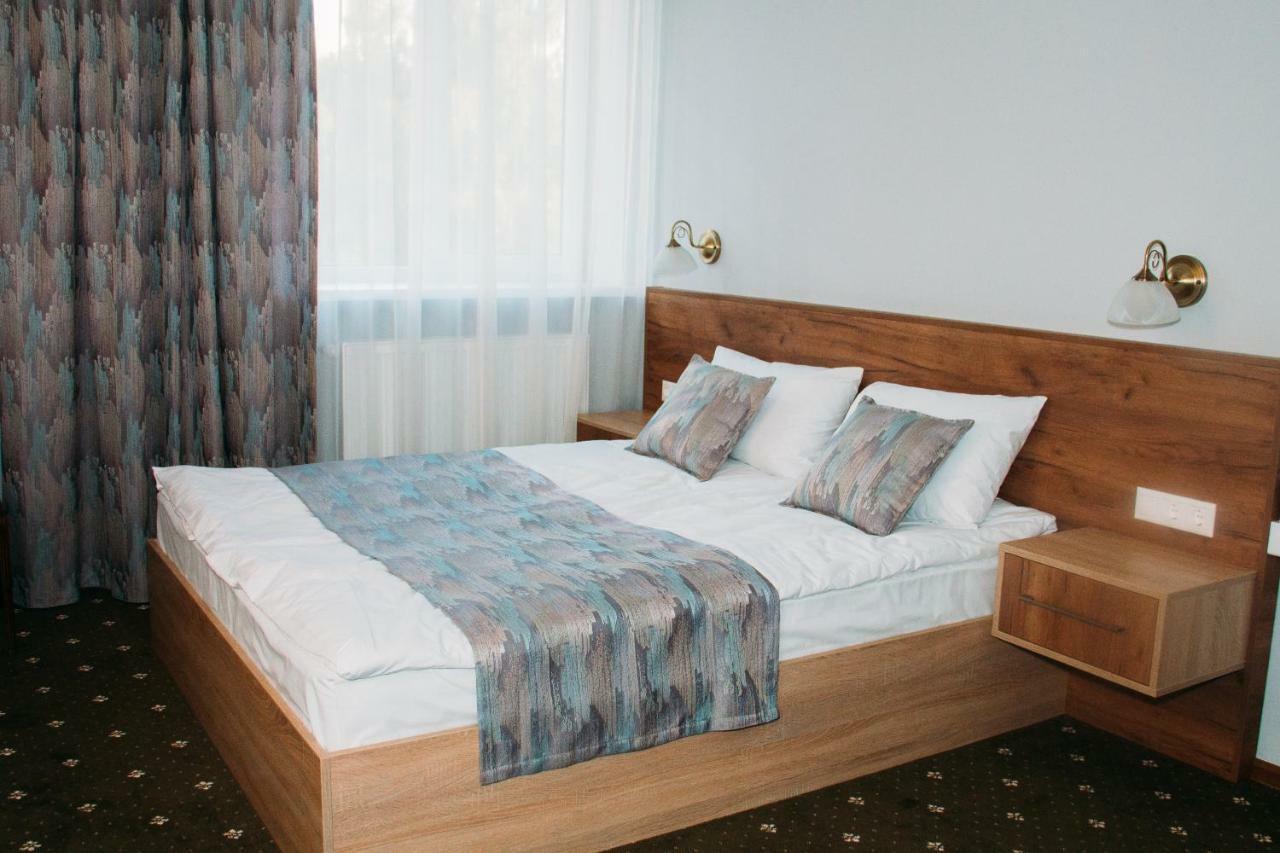 Hotel Rioro Myrhorod Exterior foto