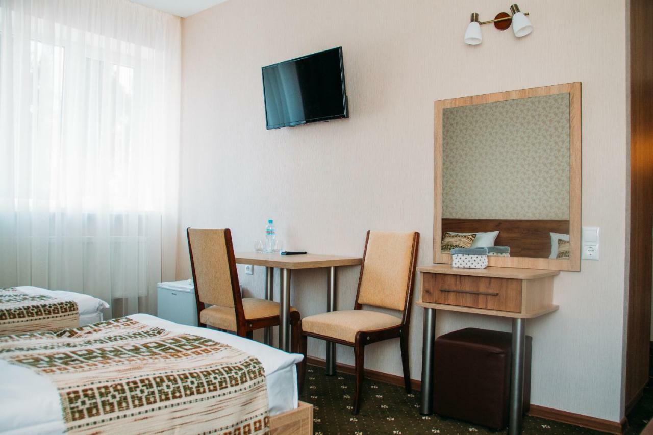 Hotel Rioro Myrhorod Exterior foto